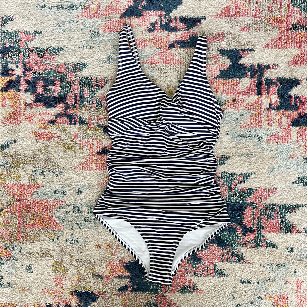 NIP TUCK tummy SLIMMING one-piece swimsuit